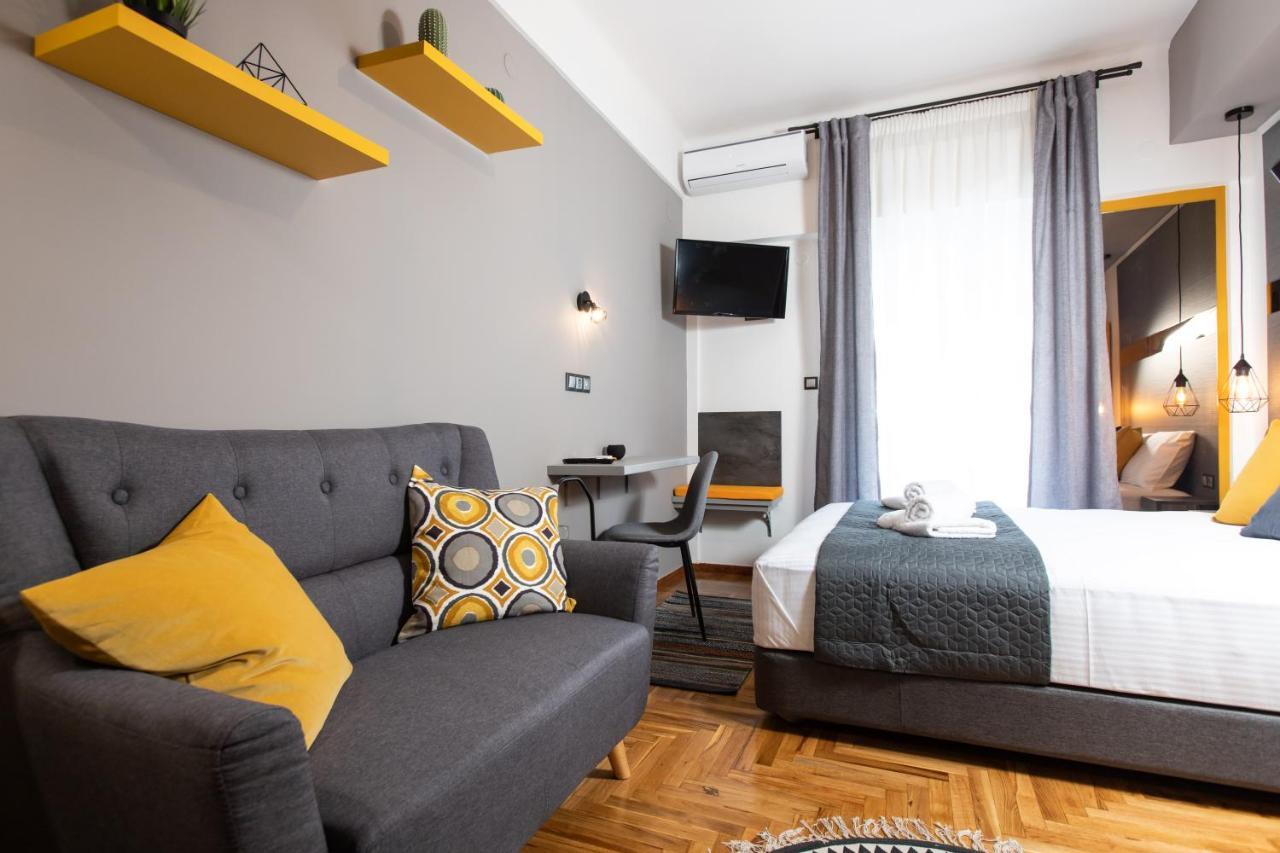 Downtown Luxury Boutique Suites : The Yellow Suite Thessaloníki Ngoại thất bức ảnh