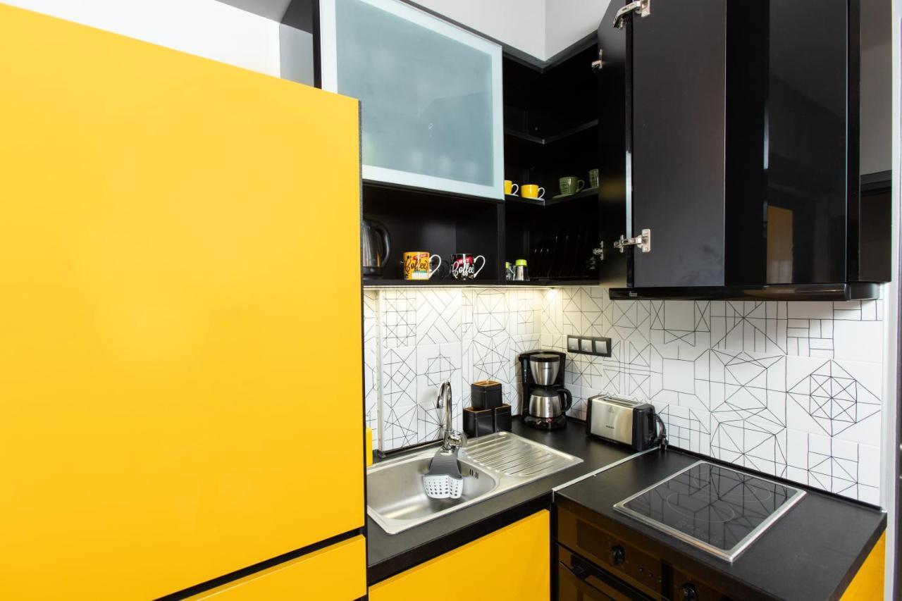 Downtown Luxury Boutique Suites : The Yellow Suite Thessaloníki Ngoại thất bức ảnh