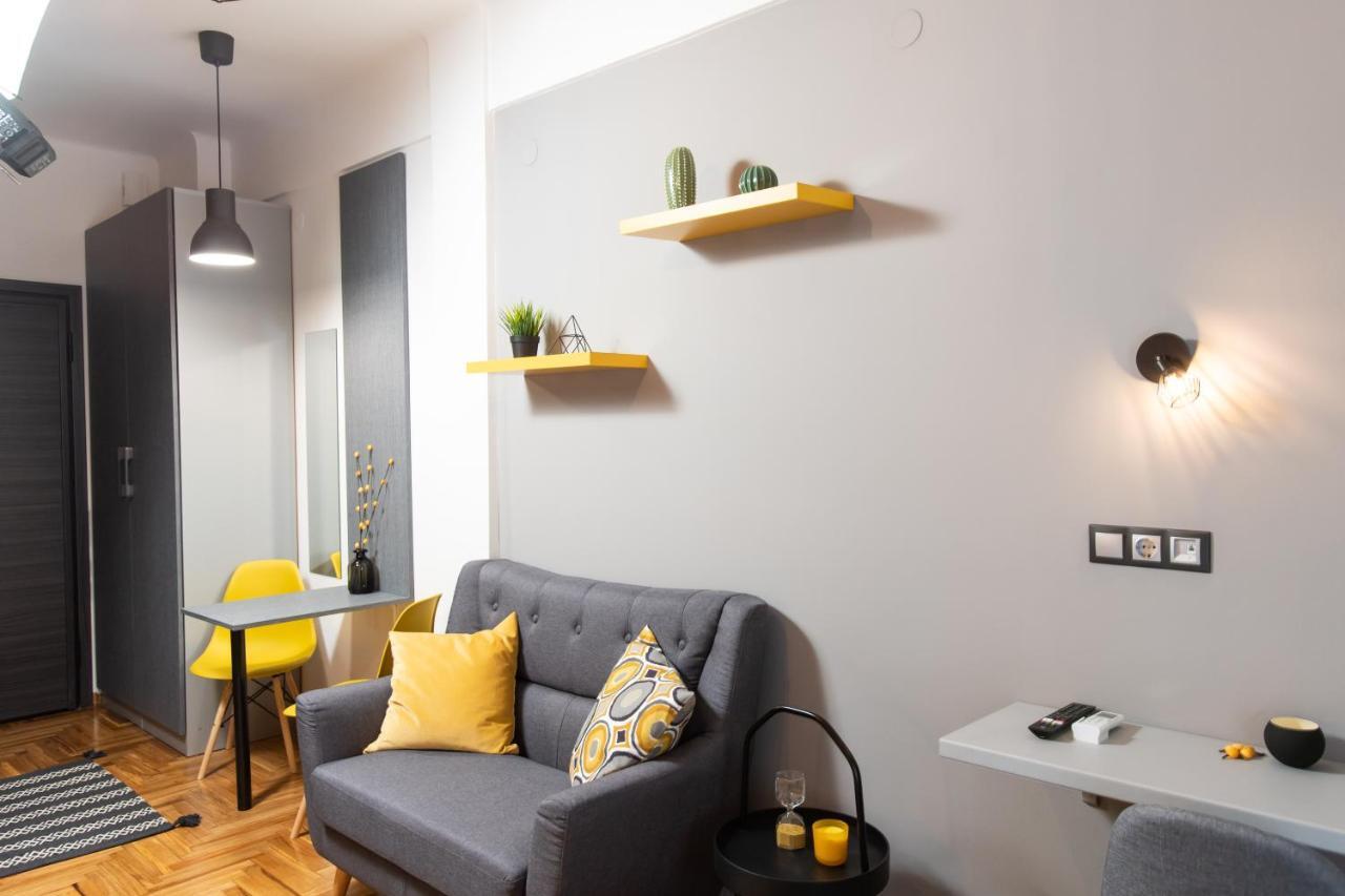 Downtown Luxury Boutique Suites : The Yellow Suite Thessaloníki Ngoại thất bức ảnh